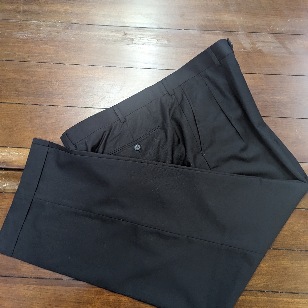 Perry Ellis America NWT 40/30 Black w cuff